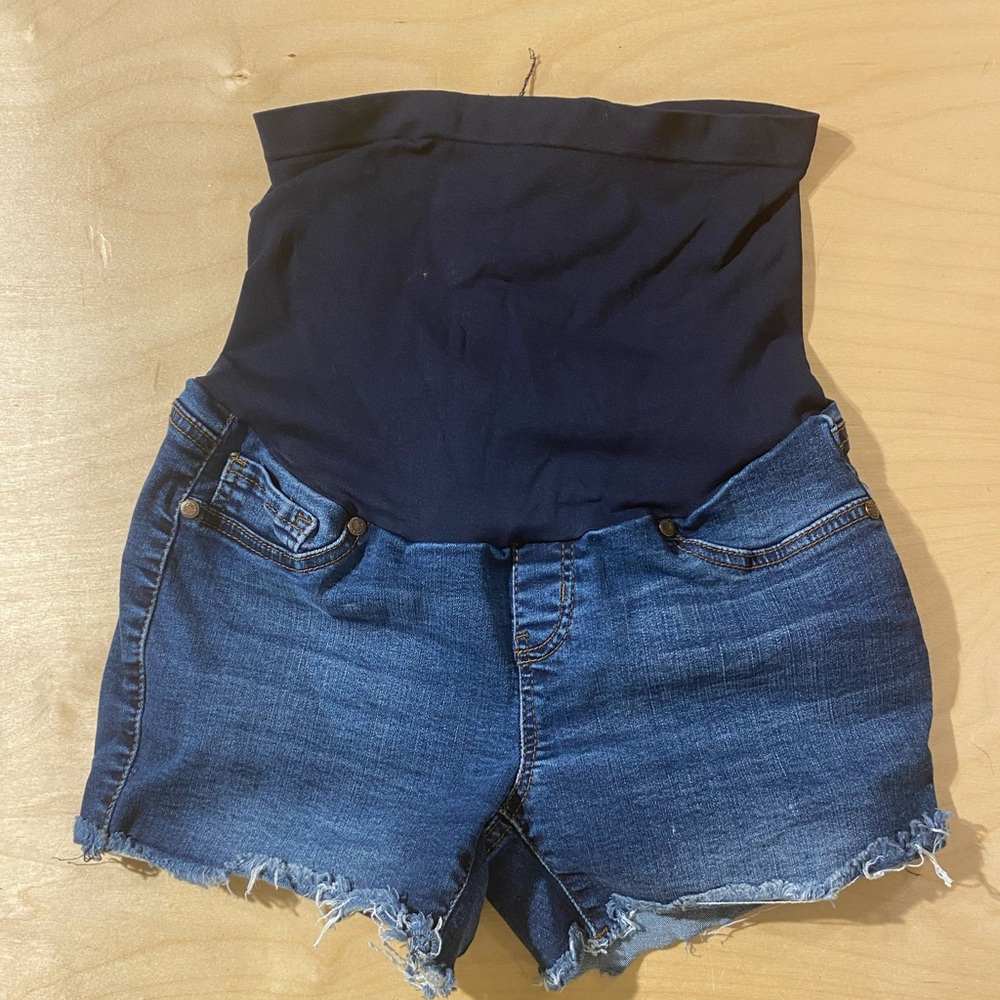 Haute MaMa Maternity Jean Shorts Size Medium (OD)